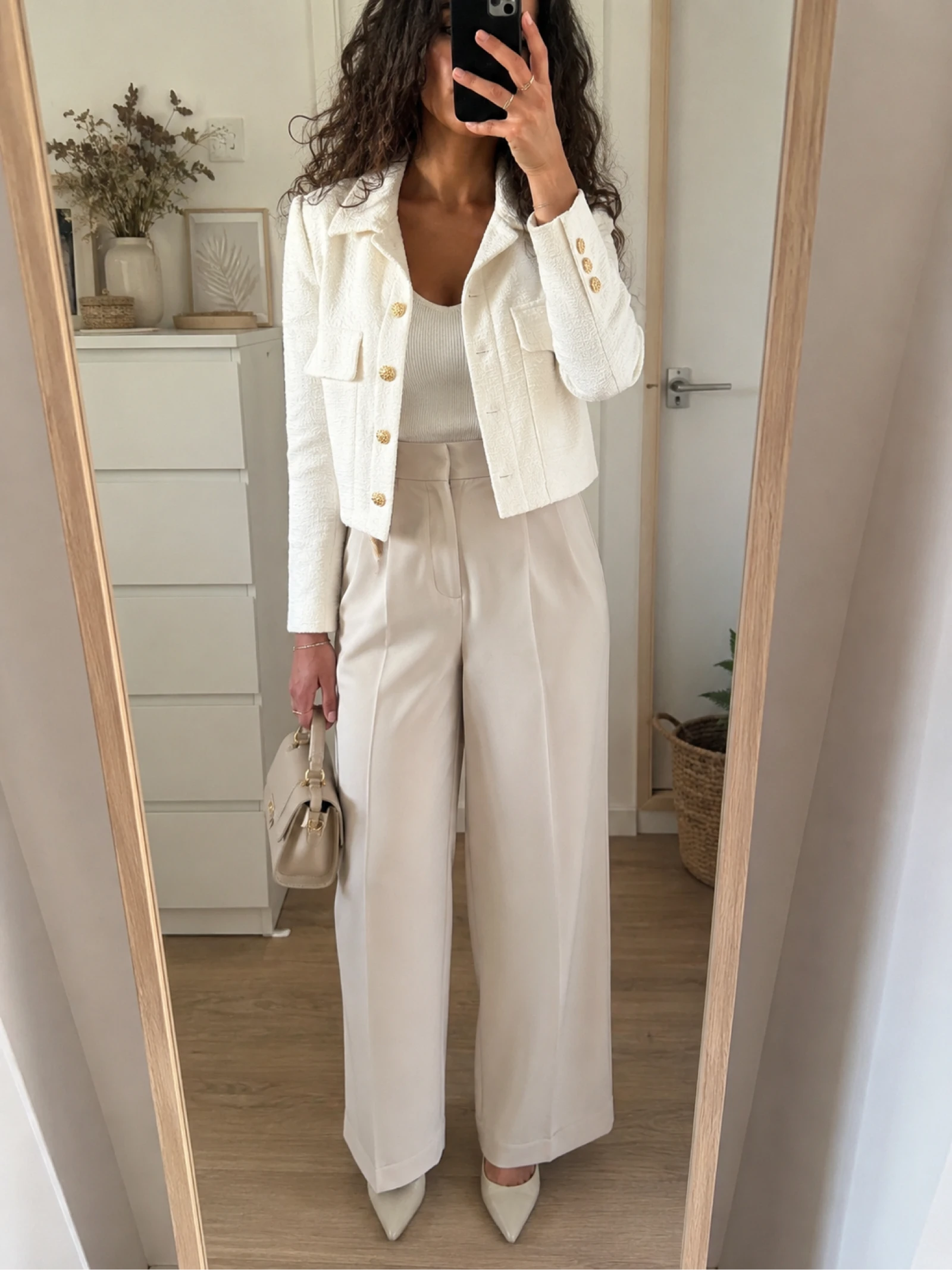 Veste Zara en tweed blanc – chic et intemporelle